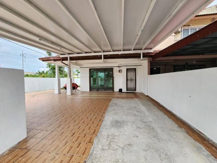 Rawang Conner Lot Homestay Exterior photo